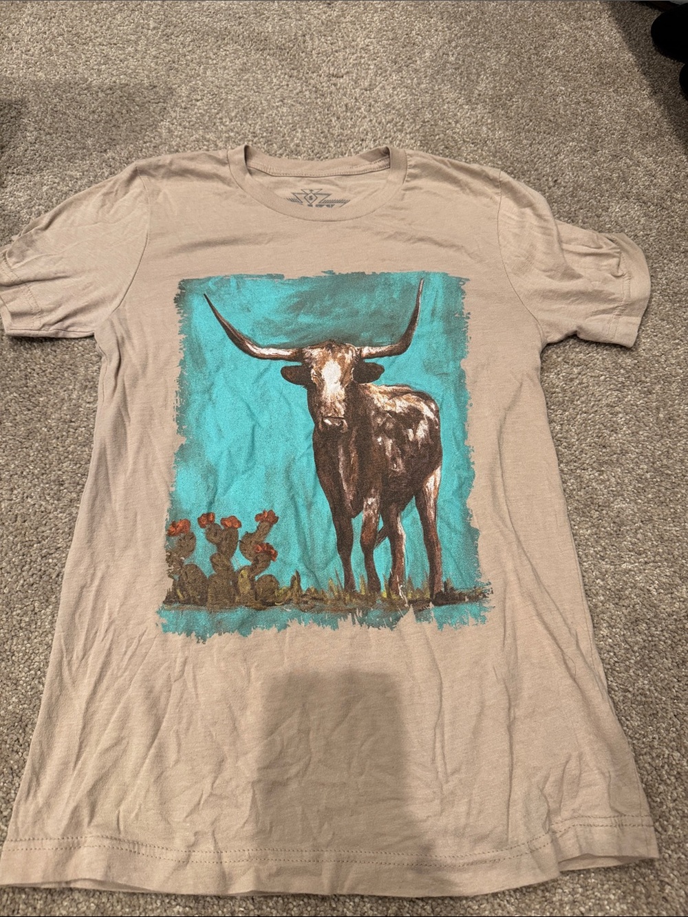 Crazy Train Taupe Short Sleeve Tee with Turquoise Longhorn Graphic